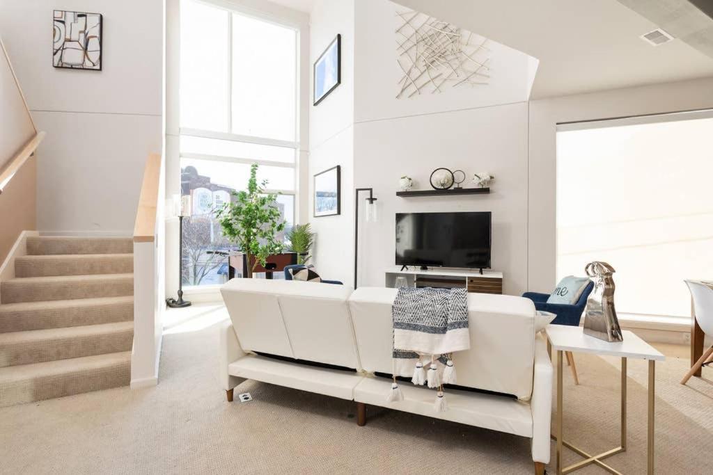 Upscale 3Br Penthouse By Cozysuites Indianapolis Eksteriør billede